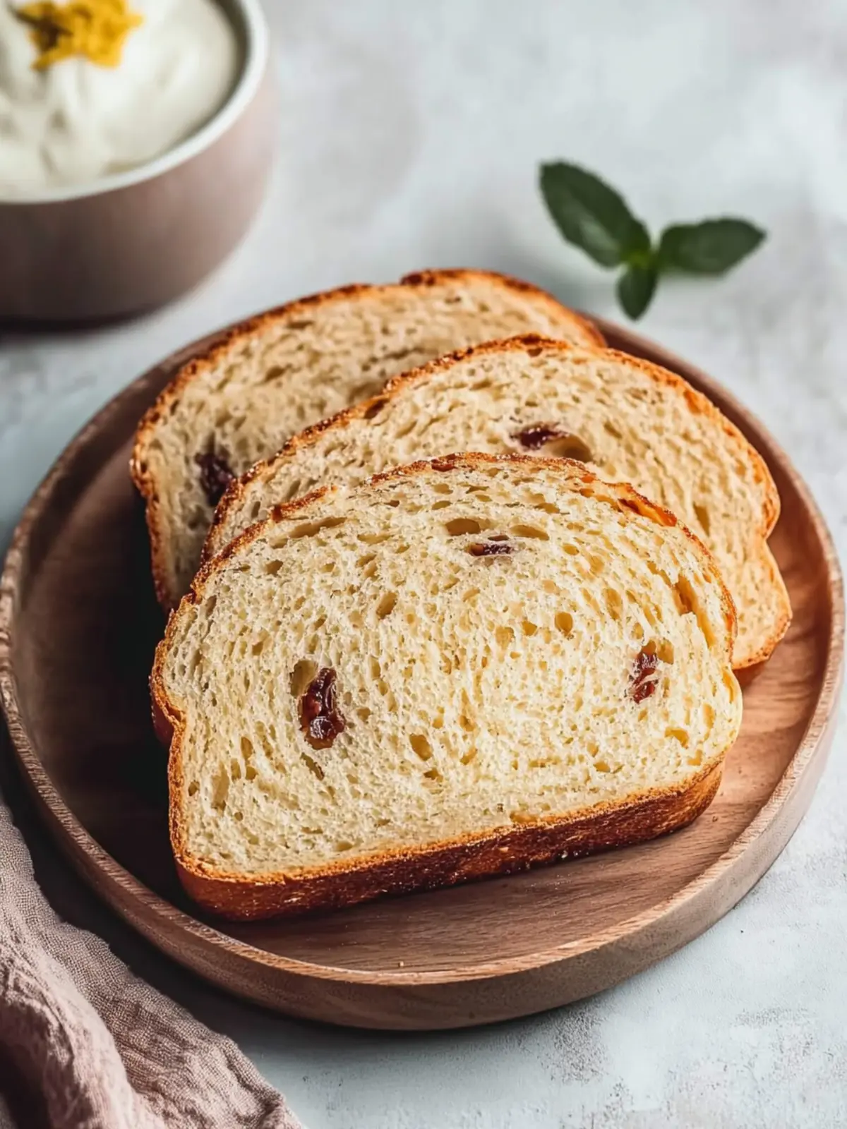 Zimtwirbel-Milchbrot mit Rosinen